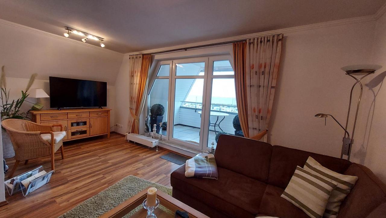 Ferienwohnung Hafenblick Wiek auf Rügen エクステリア 写真
