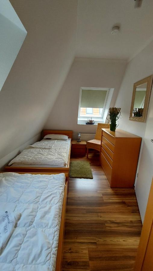 Ferienwohnung Hafenblick Wiek auf Rügen エクステリア 写真